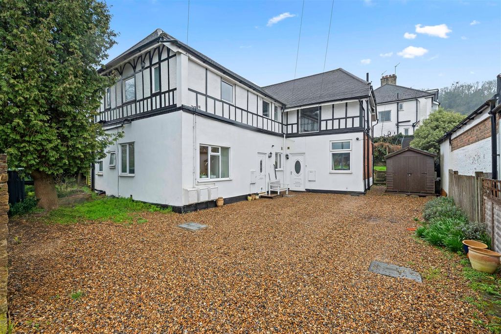 1 bed maisonette for saleOaks Road, Kenley CR8