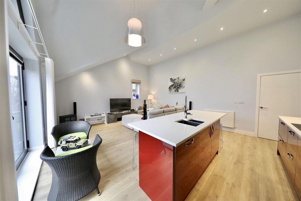 Additional image 7 of 2 bed flat for salePearson Park, Kingston Upon Hull HU5