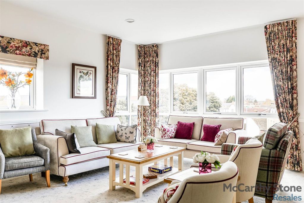 Additional image 21 of 1 bed flat for saleElm Tree Court, High Street, Huntingdon PE29