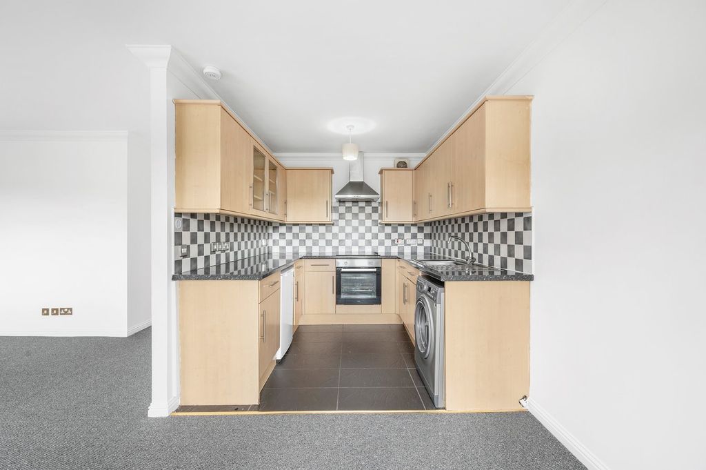 Additional image 9 of 2 bed flat for saleKing Street, Inverkeithing KY11