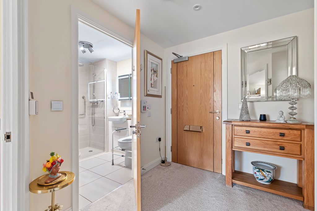 Additional image 11 of 1 bed flat for saleRailway Road, Ilkley, West Yorkshire LS29