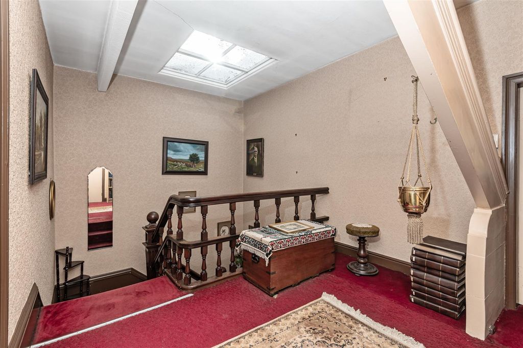 Additional image 36 of 6 bed semi-detached house for salePark Drive, Huddersfield HD1