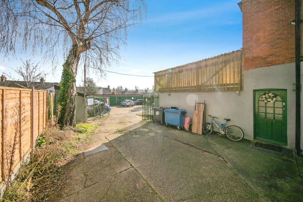 Additional image 21 of 6 bed detached house for saleChristchurch Street, Ipswich, Suffolk IP4