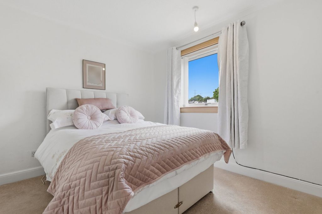 Additional image 10 of 3 bed terraced house for saleLinnet Avenue, Spateston, Renfrewshire PA5