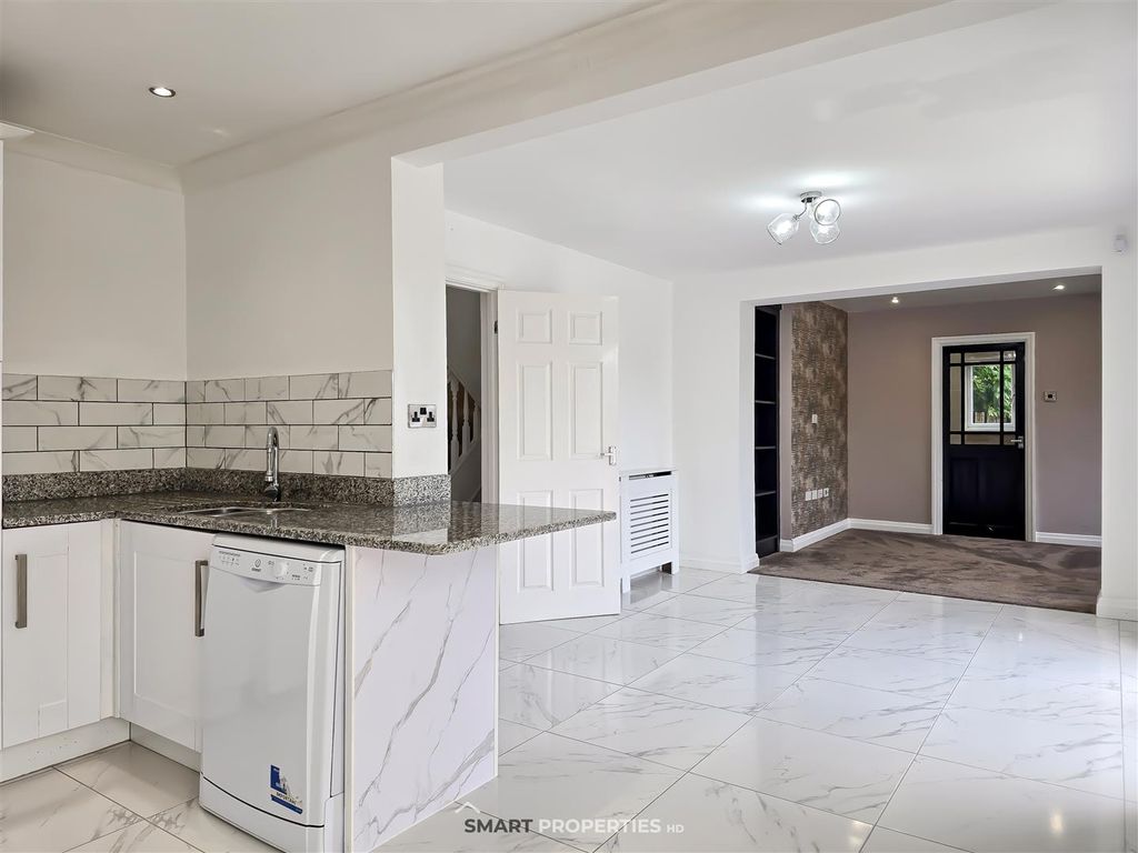 Additional image 15 of 5 bed detached house for saleGreenroyd Croft, Huddersfield HD2