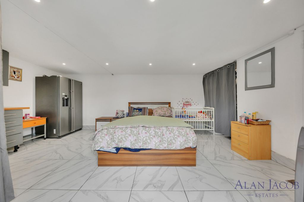 Additional image 32 of 5 bed bungalow for saleJerningham Avenue, Clayhall IG5