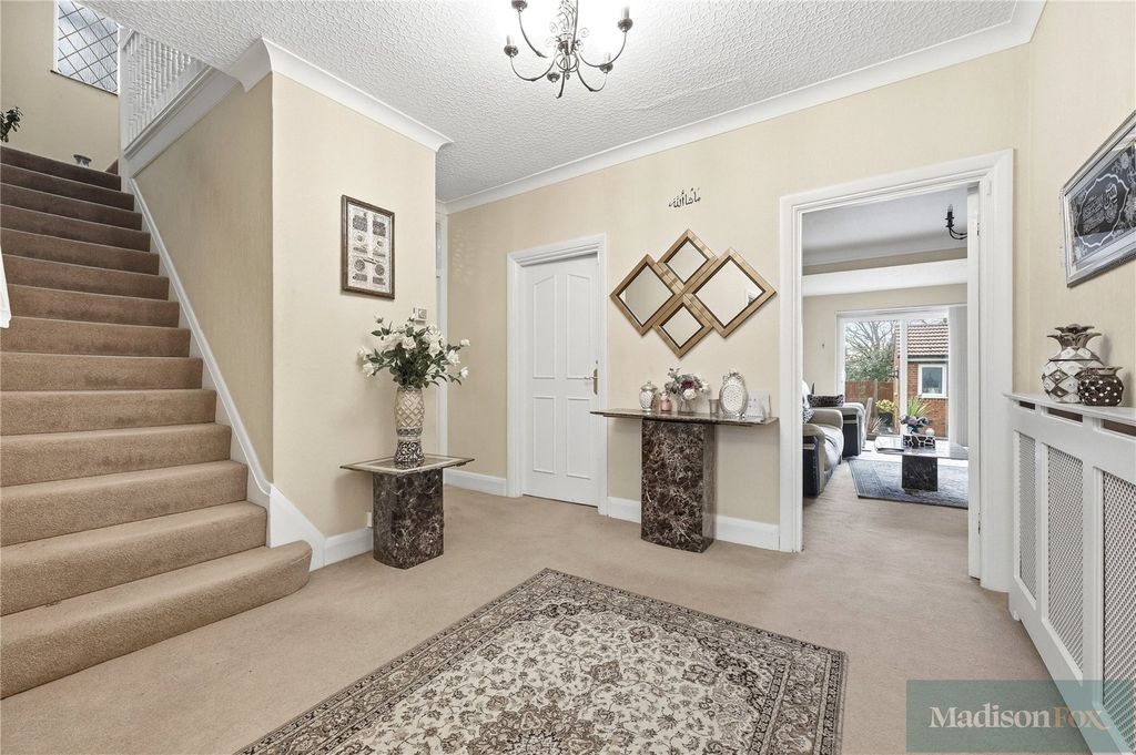 Additional image 2 of 4 bed detached house for saleTomswood Road, Chigwell, Essex IG7