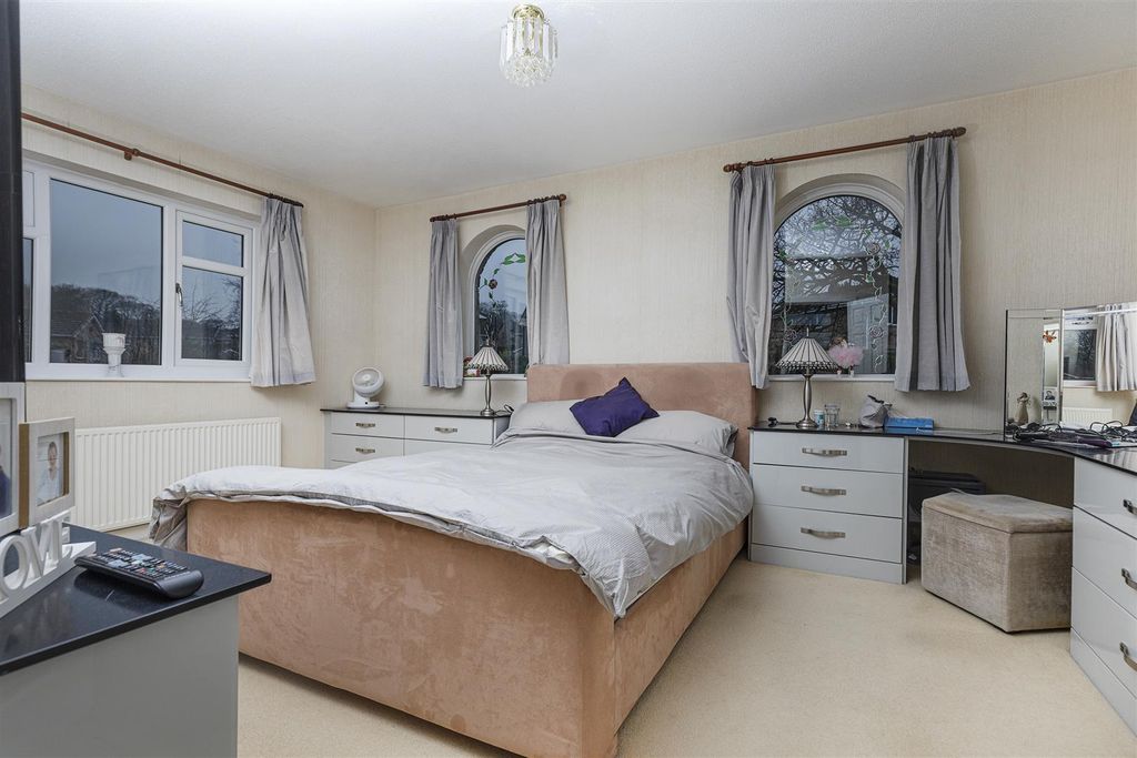 Additional image 24 of 5 bed detached house for saleThe Ghyll, Fixby, Huddersfield HD2