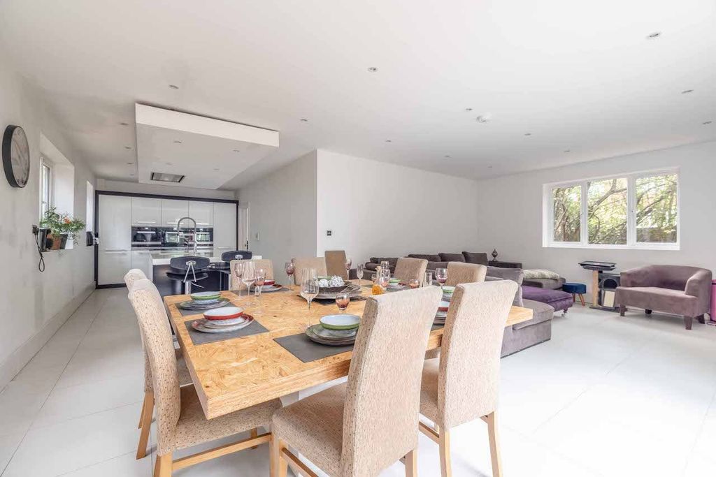 Additional image 21 of 4 bed detached house for saleCopse Wood, Iver Heath SL0