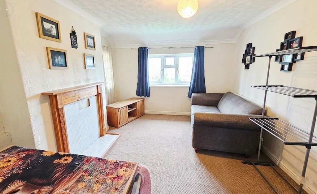 Additional image 4 of 2 bed flat for saleClehonger, Herefordshire HR2