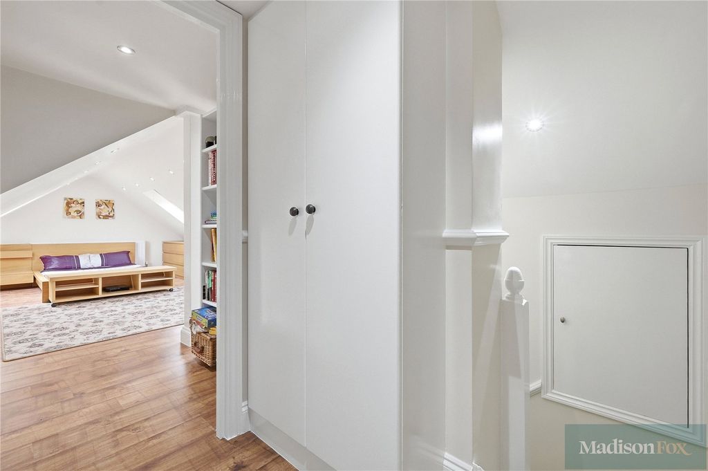 Additional image 24 of 4 bed detached house for saleWoodford Avenue, Ilford IG2