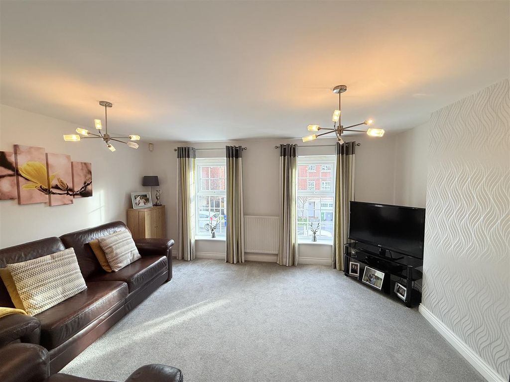 Additional image 7 of 3 bed town house for saleFerndale, Hyde SK14
