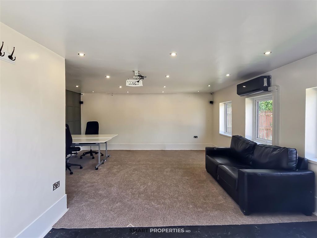 Additional image 59 of 5 bed detached house for saleGreenroyd Croft, Huddersfield HD2
