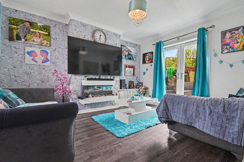3 bed semi-detached house for saleCastlehill Avenue, Inverclyde, Port Glasgow PA14
