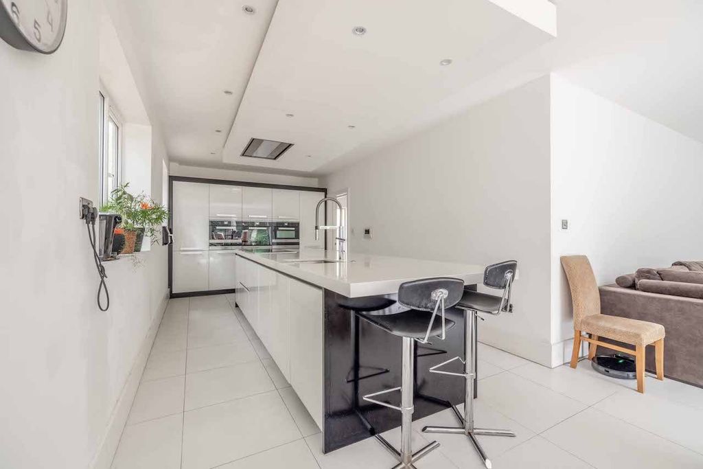 Additional image 3 of 4 bed detached house for saleCopse Wood, Iver Heath SL0