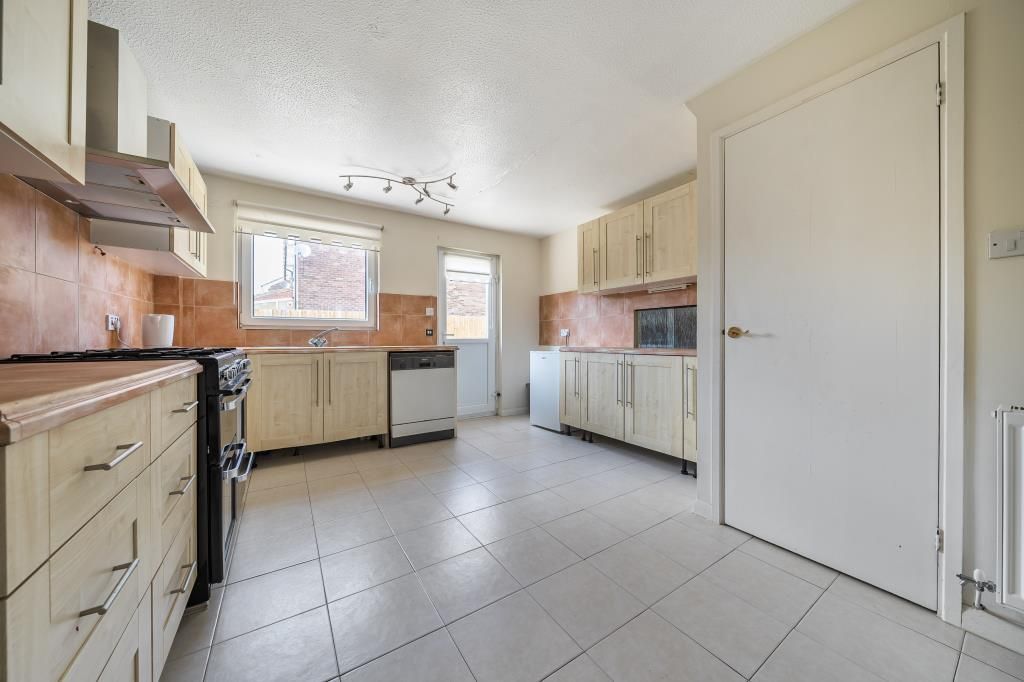 Additional image 4 of 4 bed detached house for saleKidlington, Oxfordshire OX5