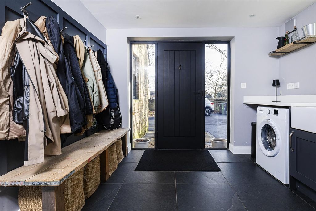 Additional image 18 of 4 bed detached house for saleOakfield Road, Birkby, Huddersfield HD2