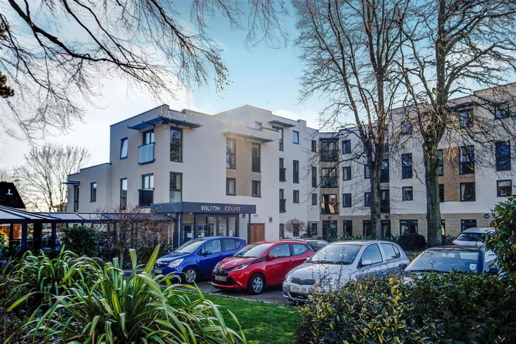 2 bed flat for saleWilton Court, Southbank Road, Kenilworth, Warwickshire CV8