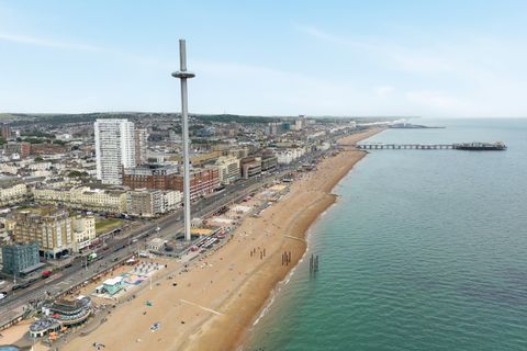Sussex Heights, St Margarets Place, Central Brighton BN1