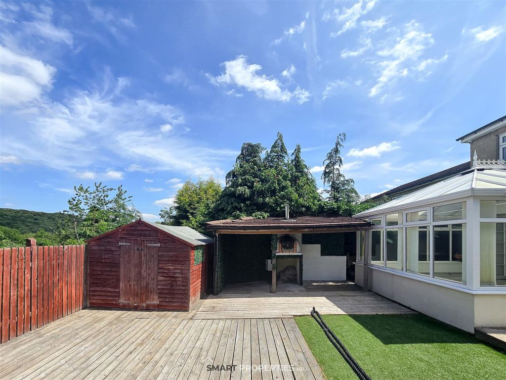Additional image 70 of 5 bed detached house for saleGreenroyd Croft, Huddersfield HD2