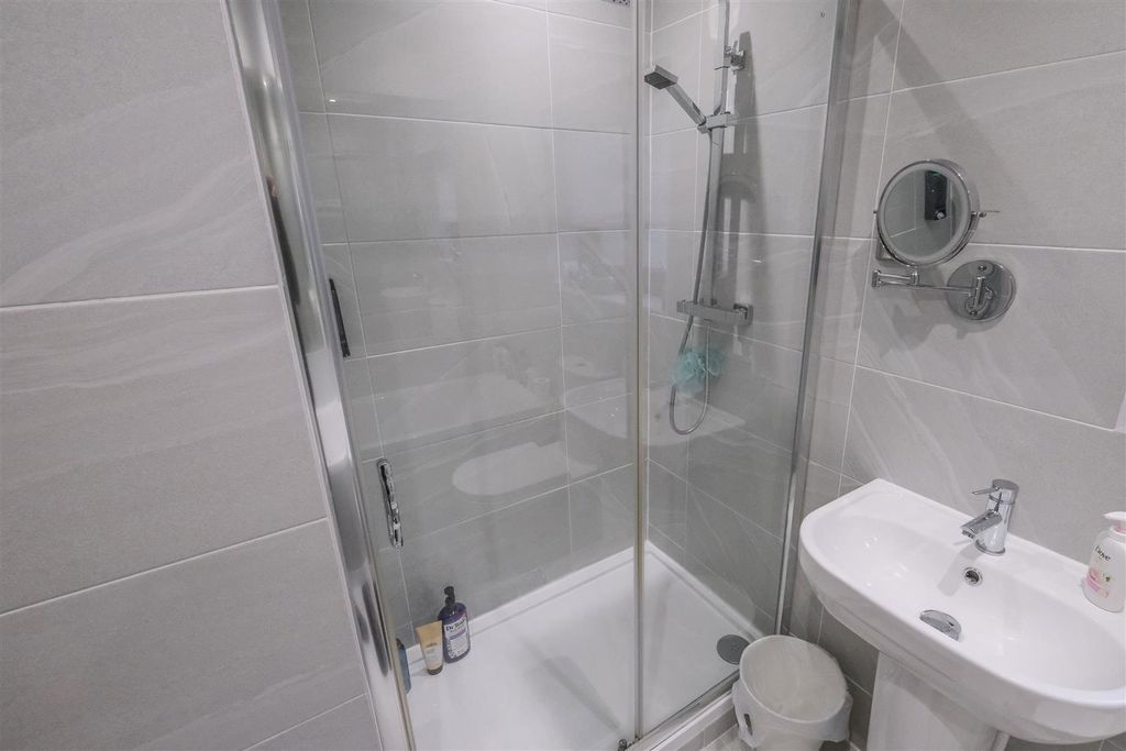 Additional image 26 of 4 bed detached house for salePrince Wood Lane, Huddersfield HD2