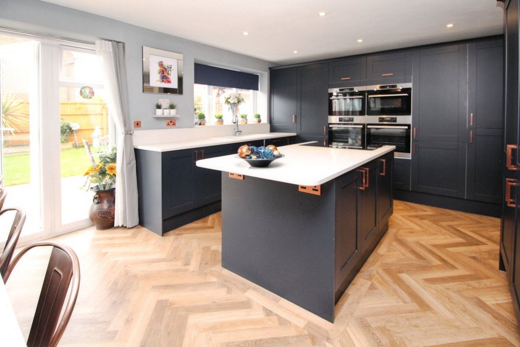 Additional image 5 of 5 bed detached house for saleCrosbie Grove, Silverwoods, Kidderminster DY11