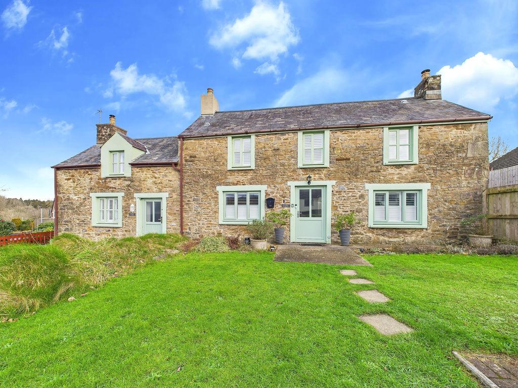 5 bed detached house for saleKilgetty SA68