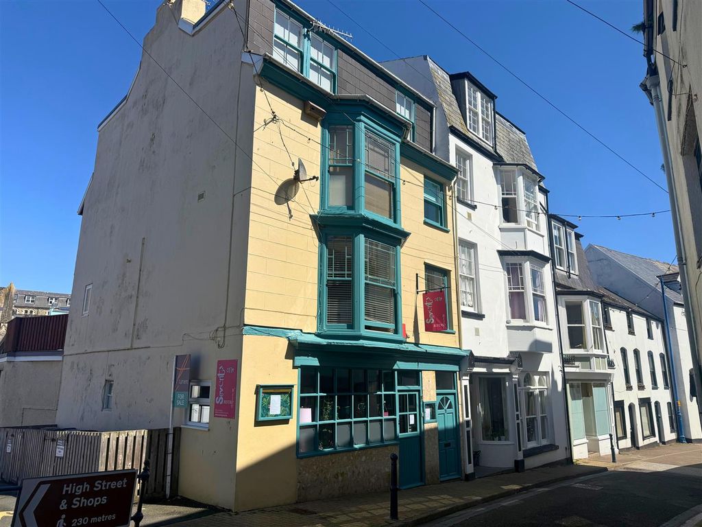 4 bed end terrace house for saleFore Street, Ilfracombe EX34