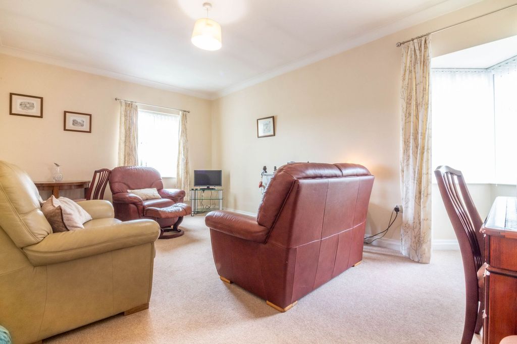 Additional image 7 of 2 bed flat for sale1 Riverdale Court, Kendal LA9