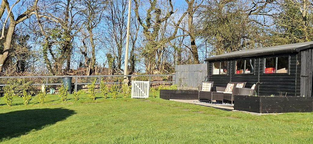 Additional image 23 of 3 bed detached bungalow for saleMeinciau Road, Mynyddygarreg, Kidwelly SA17