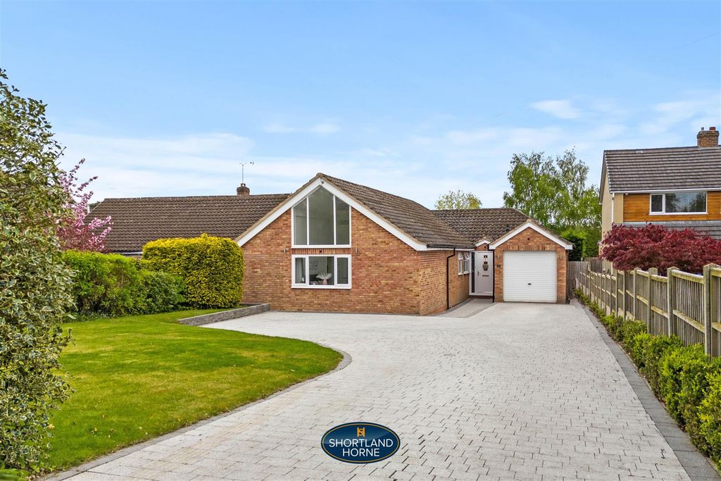 5 bed detached bungalow for saleWindy Arbour, Kenilworth CV8