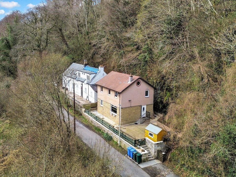 3 bed detached house for saleRaslie, Glenshellach Road, Oban, Argyll, Oban PA34