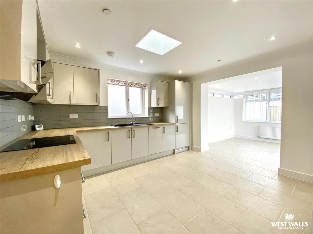 Additional image 5 of 3 bed detached bungalow for saleLlys Y Felin, Kidwelly SA17