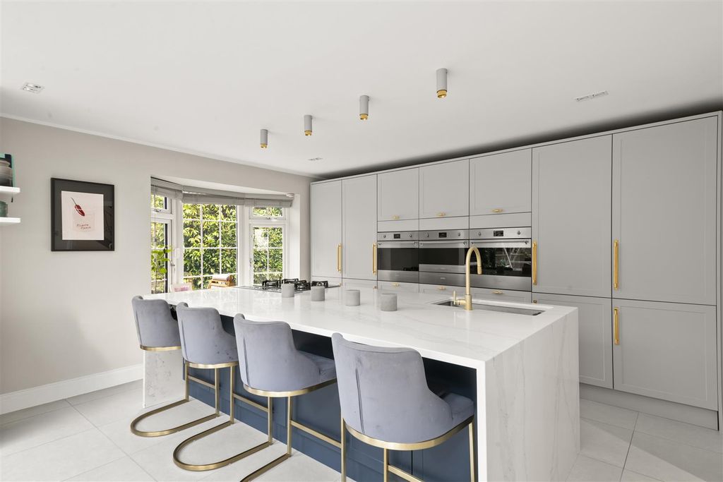 Additional image 3 of 4 bed detached house for salePotters Cross, Iver SL0