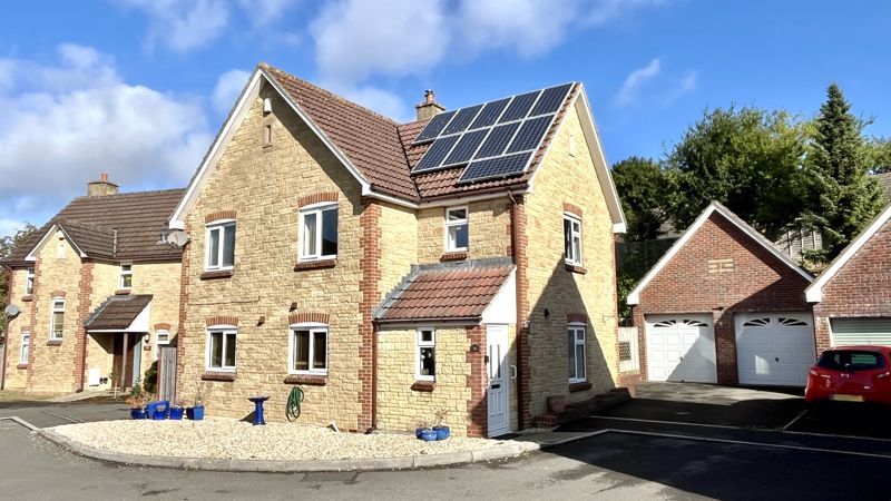 4 bed detached house for saleHighfield, Ilminster, Somerset TA19