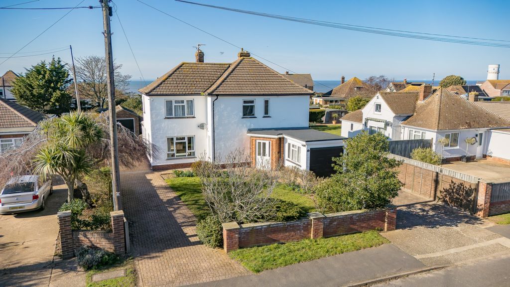 3 bed detached house for saleBernard Crescent, Hunstanton, Norfolk PE36