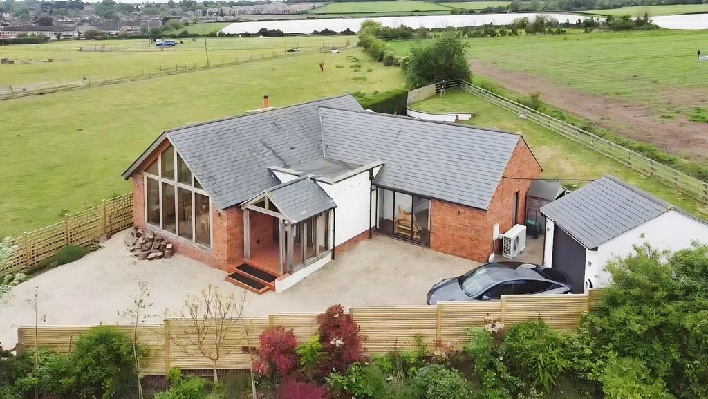 Additional image 32 of 3 bed bungalow for saleSandy Lane, Nr. Franche, Kidderminster DY11