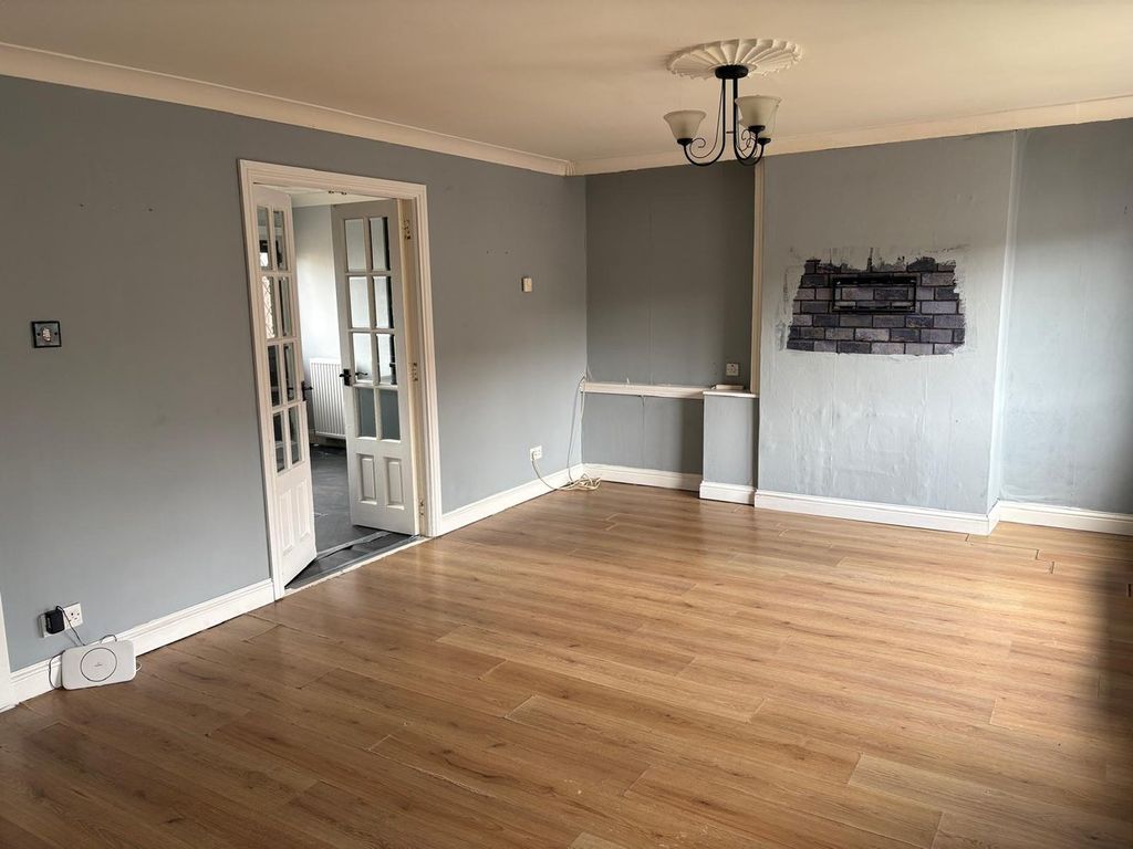 Additional image 2 of 3 bed terraced house for saleKirkland Gardens, Ballingry, Lochgelly KY5