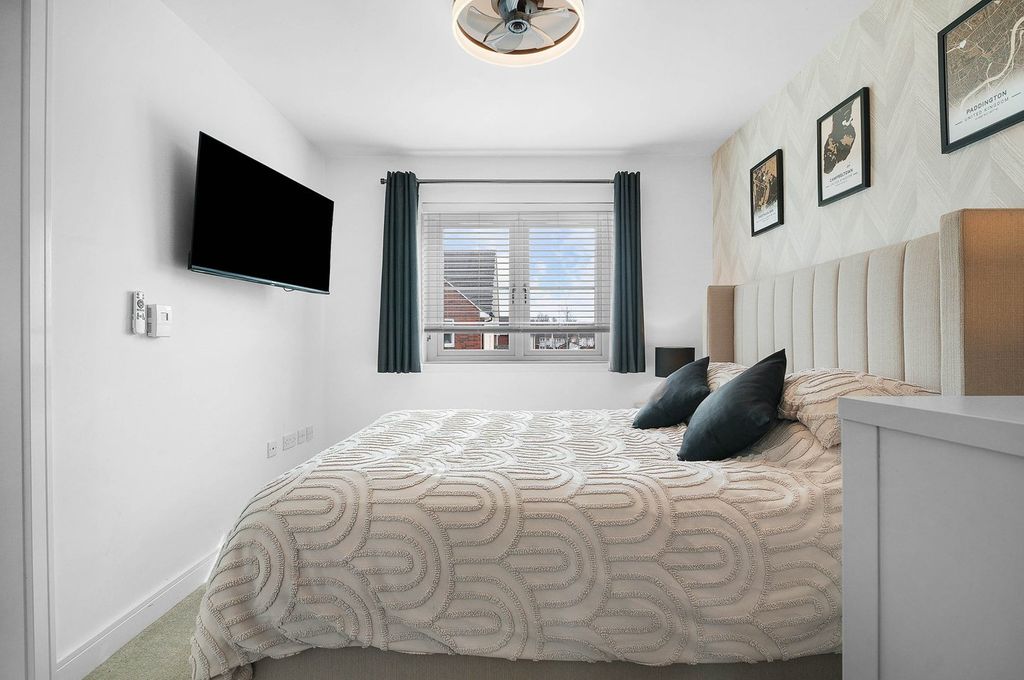 Additional image 15 of 3 bed villa for saleJoan Kelly Place, Irvine KA11