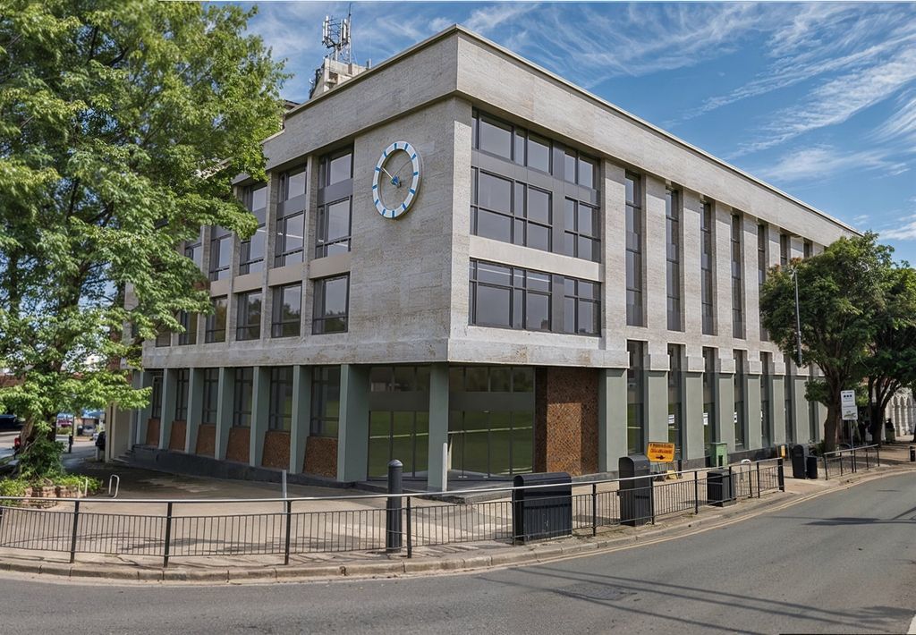 Additional image 4 of 2 bed flat for saleGeorge Street, Hull HU1