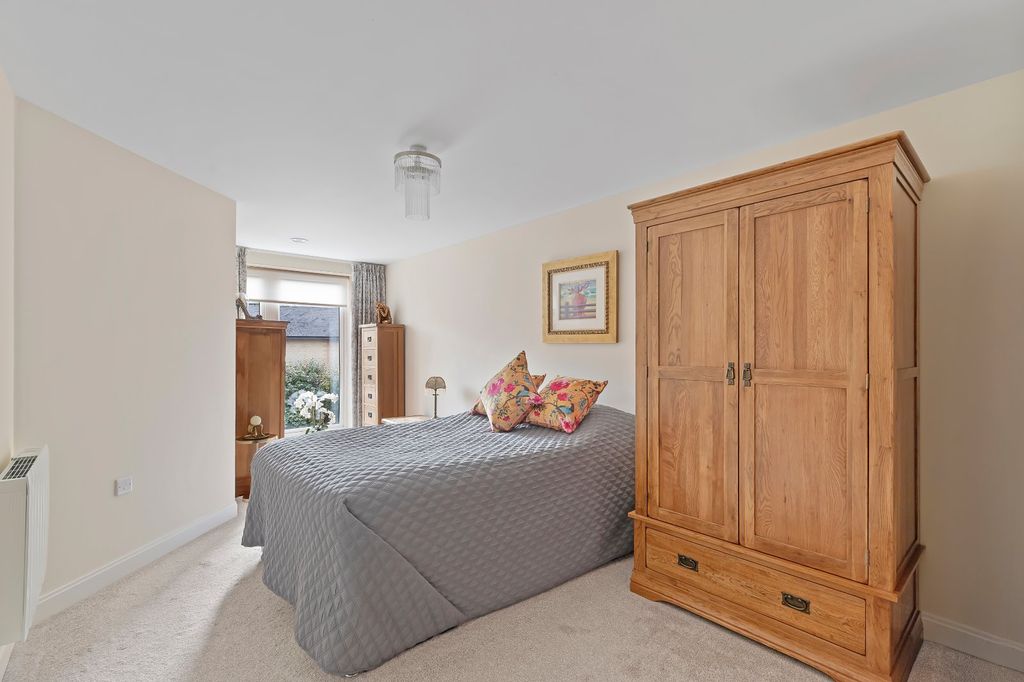 Additional image 8 of 1 bed flat for saleRailway Road, Ilkley, West Yorkshire LS29