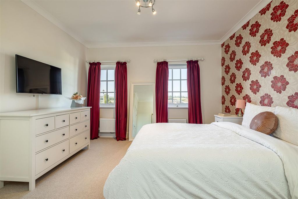 Additional image 28 of 5 bed detached house for sale33 Bowmont Court, Heiton, Kelso TD5