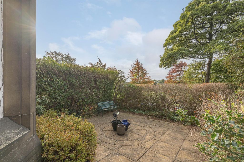 Additional image 52 of 6 bed semi-detached house for salePark Drive, Huddersfield HD1