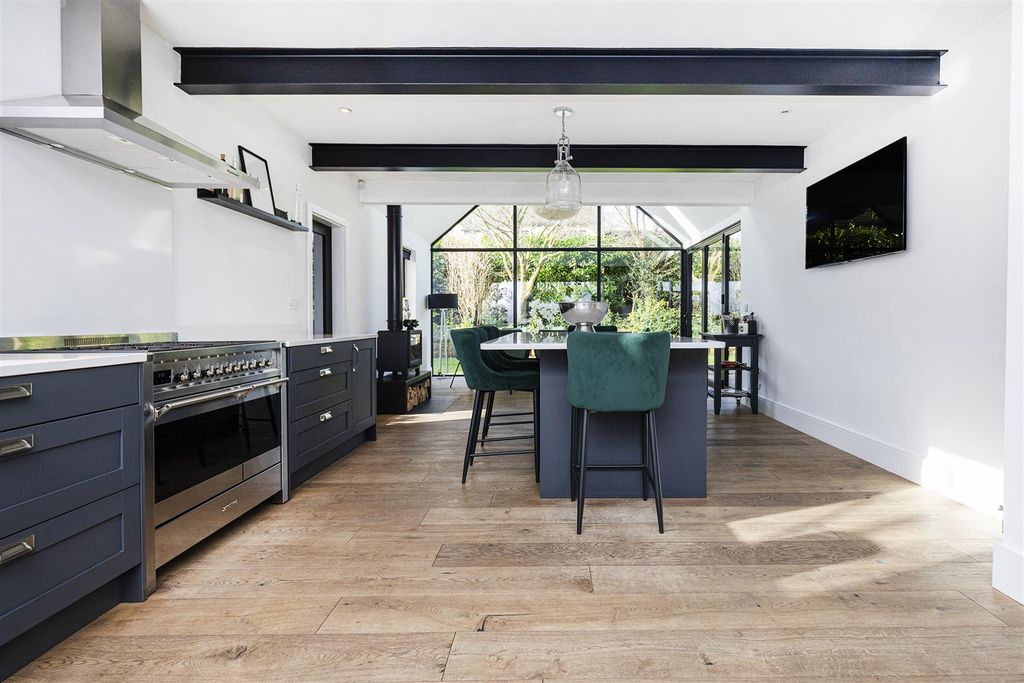 Additional image 5 of 4 bed detached house for saleOakfield Road, Birkby, Huddersfield HD2