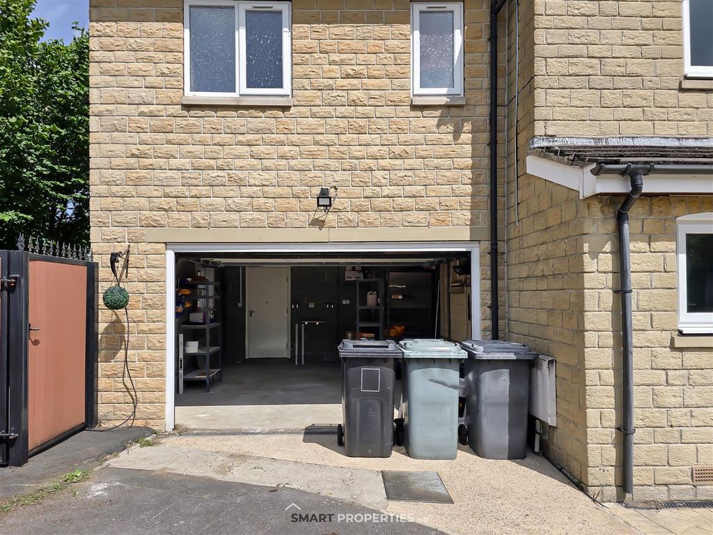 Additional image 75 of 5 bed detached house for saleGreenroyd Croft, Huddersfield HD2