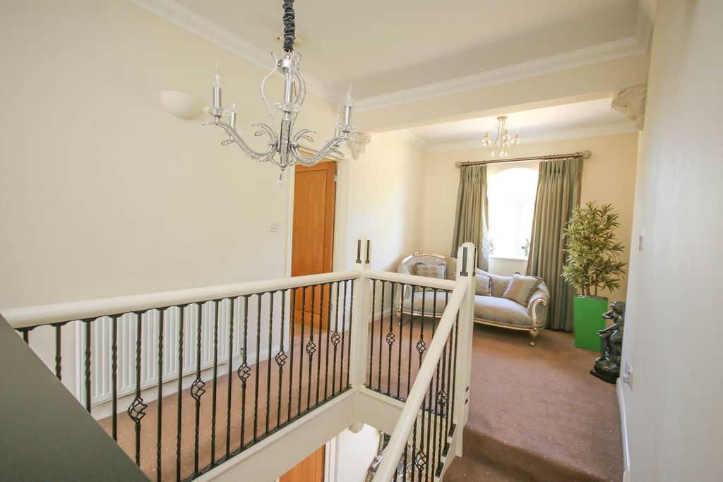 Additional image 13 of 5 bed detached house for saleCastle Rising Road, South Wootton PE30