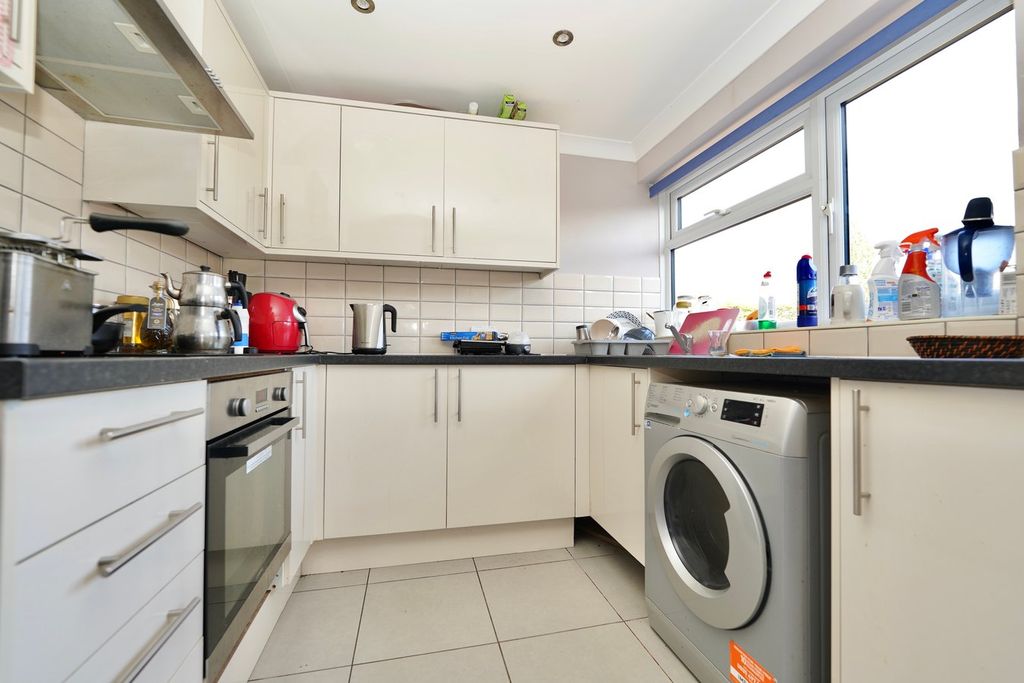 Additional image 4 of 2 bed flat for saleBurnaby Close, Brampton, Huntingdon PE28