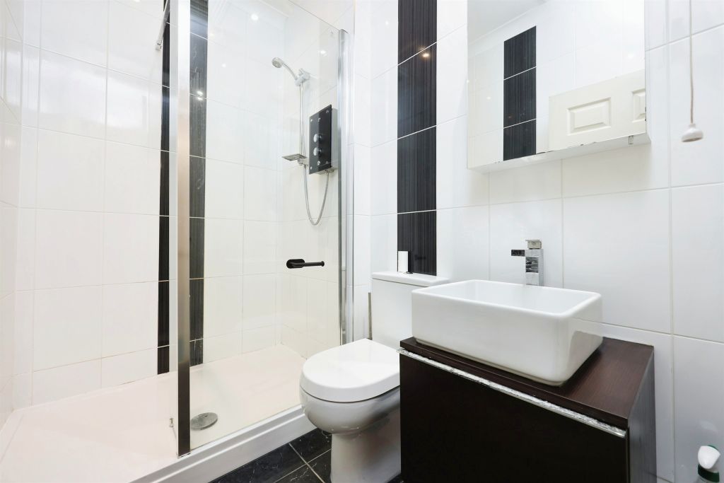 Additional image 5 of 2 bed flat for saleCrescent Road, Ivybridge PL21