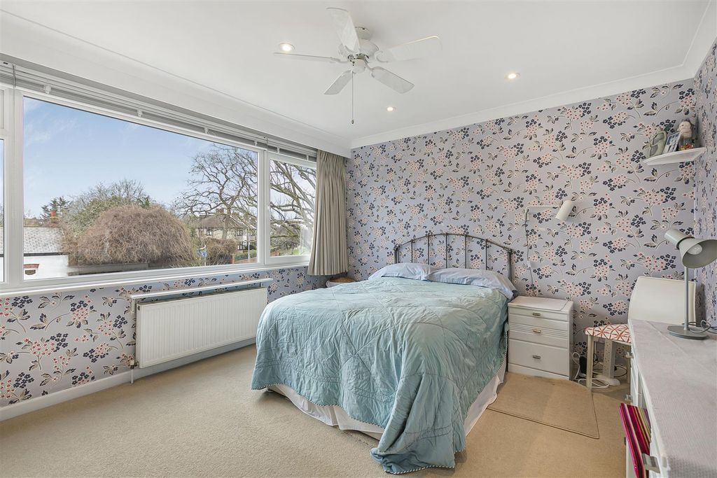 Additional image 21 of 4 bed town house for salePark Road, Kingston Upon Thames KT2