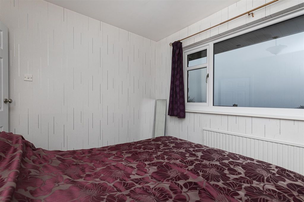 Additional image 37 of 5 bed detached house for saleThe Ghyll, Fixby, Huddersfield HD2
